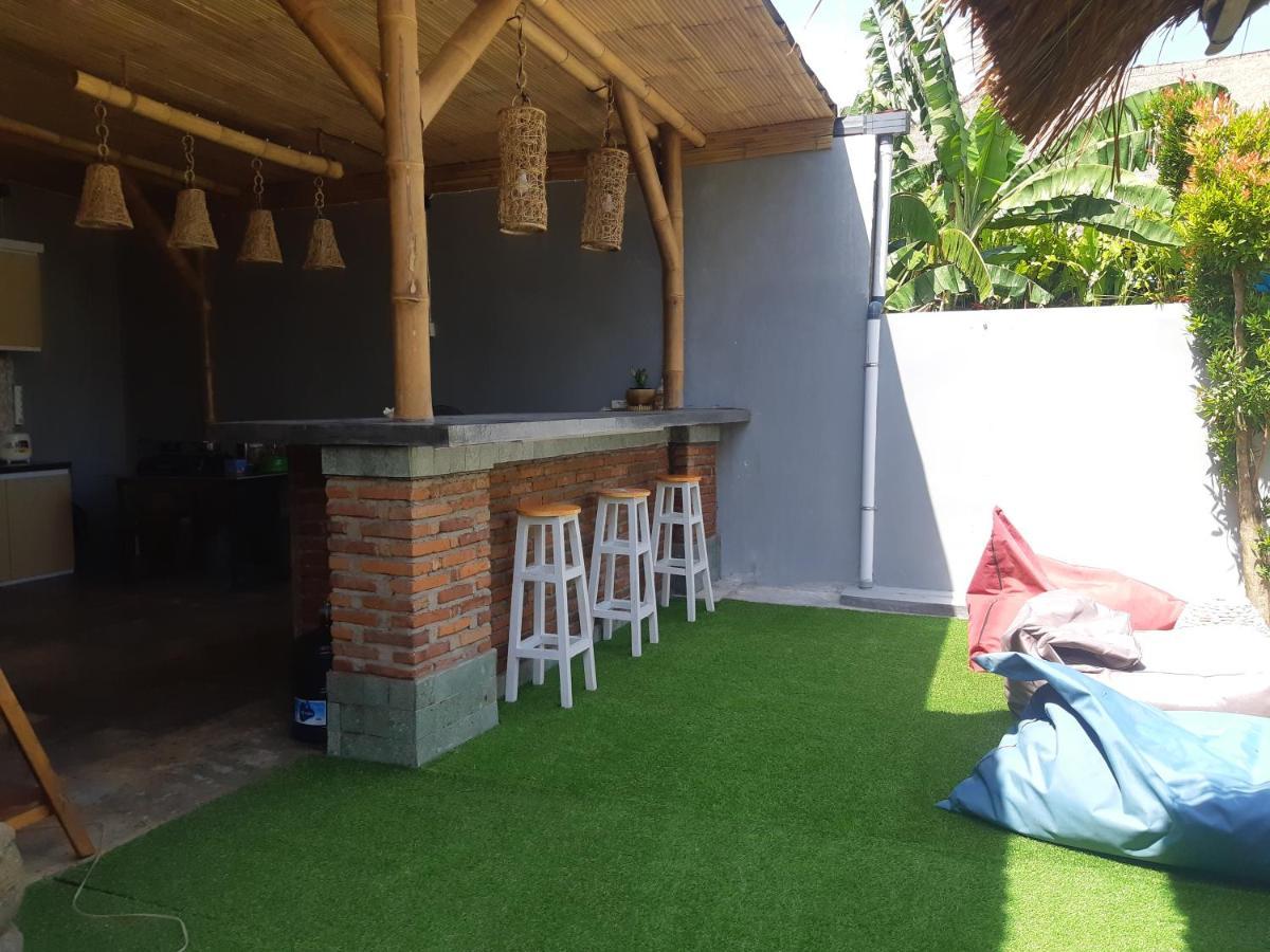 Dhm Surf Villa Kuta  Экстерьер фото
